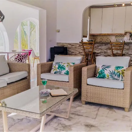 Colombia 16-1 By Interhome 알파스델피